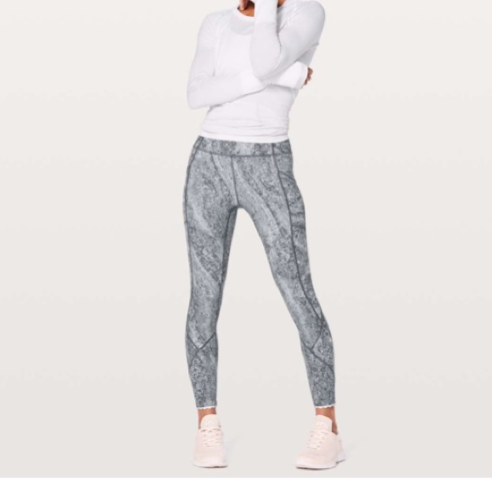 Lululemon tight stuff tight